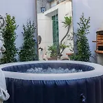 Unique Tiny Smart With Private Garden, Jacuzzi, Ps5, Cinema Projector - Wow Sintra