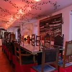 Holiday home Unique Tiny Smart With Private Garden, Jacuzzi, Ps5, Cinema Projector - Wow *
