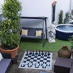 Unique Tiny Smart With Private Garden, Jacuzzi, Ps5, Cinema Projector - Wow * Sintra