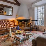 Holiday home Unique Tiny Smart With Private Garden, Jacuzzi, Ps5, Cinema Projector - Wow Sintra