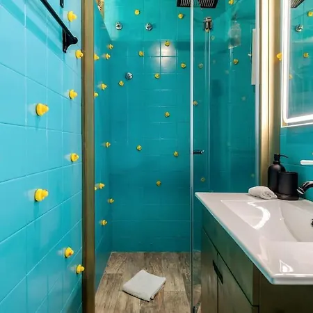 Unique Tiny Smart With Private Garden, Jacuzzi, Ps5, Cinema Projector - Wow * Sintra