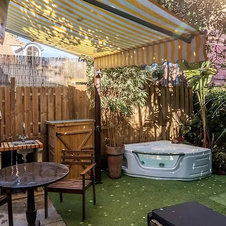 Сasa de vacaciones Unique Tiny Smart With Private Garden, Jacuzzi, Ps5, Cinema Projector - Wow